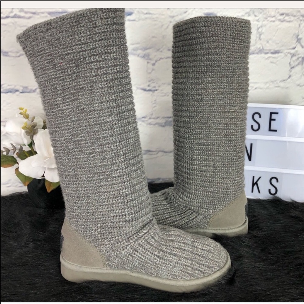Ugg Cardy Sweater Boot 3 Button Gray Size 8 - image 5